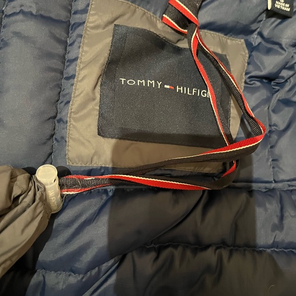 Tommy Hilfiger men’s light weight down  packable puffer jacket - Picture 9 of 10